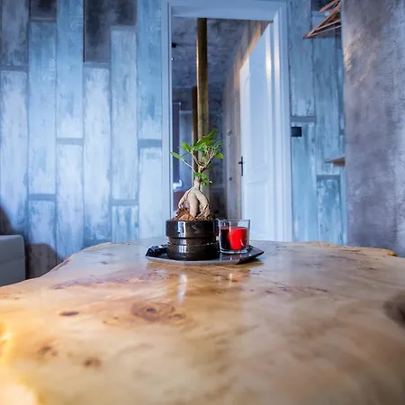 Thesseasyliving Apartment